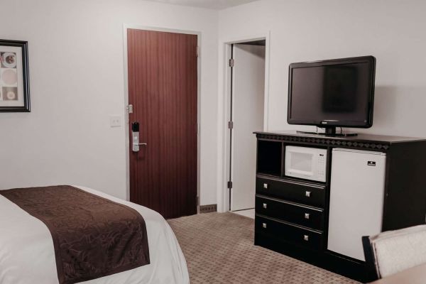 Eastland Suites Hotel & Conference Center Bloomington